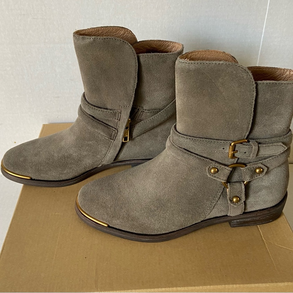 COPY - - 🎄☃️🎄 SALE !!!!!New UGG Women Kelby Ankle Boots.